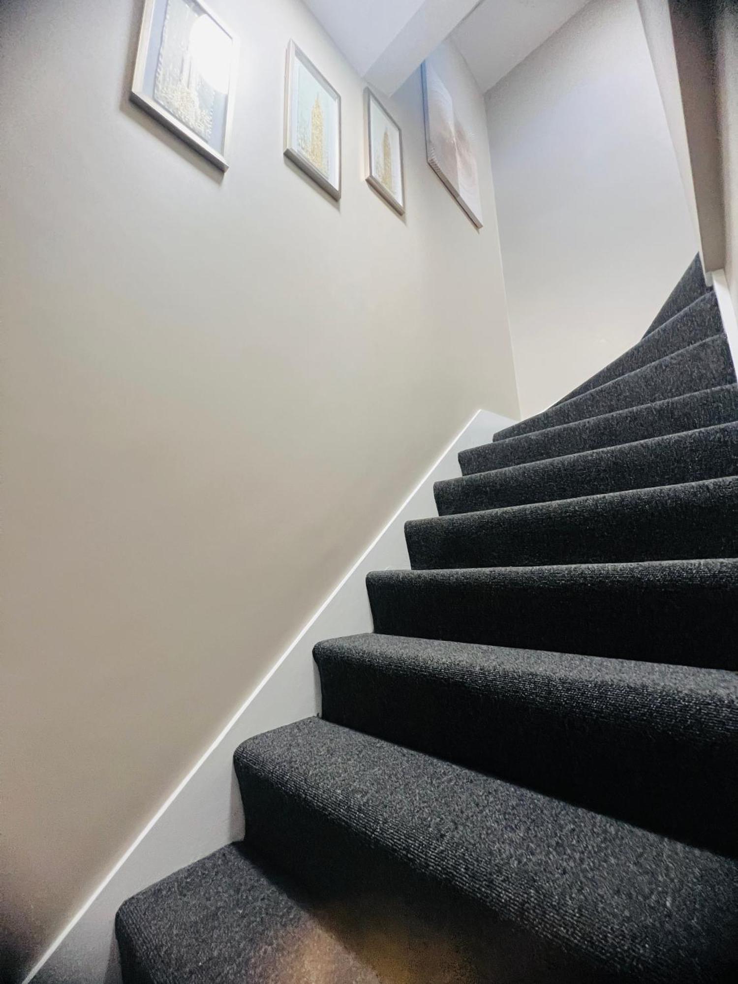 Paragraph Palmers Green Exterior foto